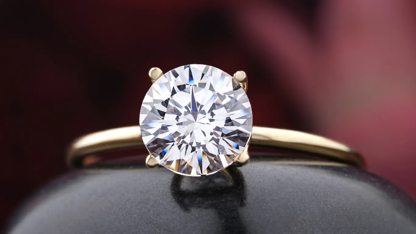 Cheap Engagement Rings: Are They a Good Choice for Proposals